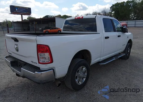2024 Ram 2500 Big Horn 4X4 6'4 Box z USA, uszkodzony, nr VIN 3C6UR5DL3RG336508